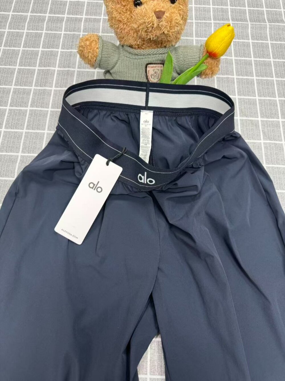 Alo Yoga Women's Navy Blue Sporty Casual Fashion Classic Suit Pants - Regular🆕 - Picture 4 of 6
